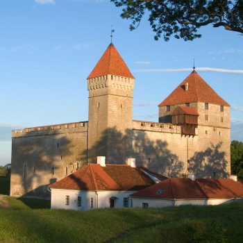 Bảo tồn lịch sử cho lâu đài Kuressaare, Estonia với thiết bị báo cháy Panasonic